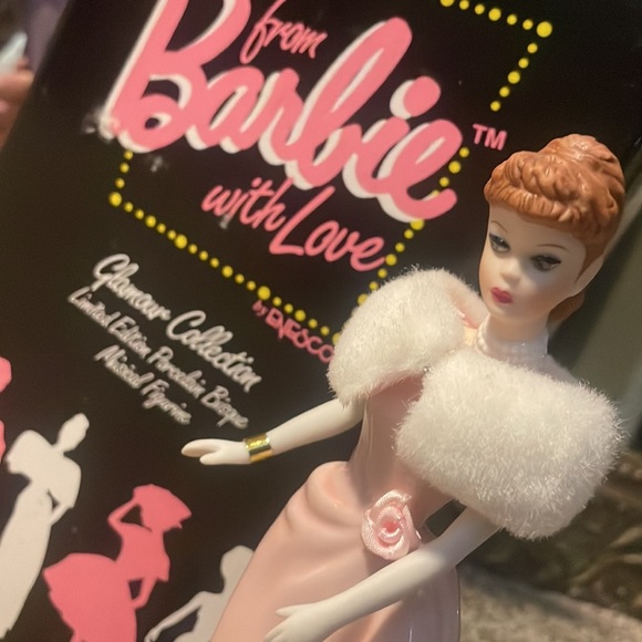 Barbie Porcelain musical figurine - Enchanted Evening 1960 Limited Edition  1993 - Picture 14 of 17